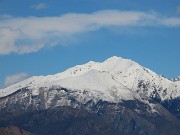 48 Zoom sul Menna (2300 m) ben innevato